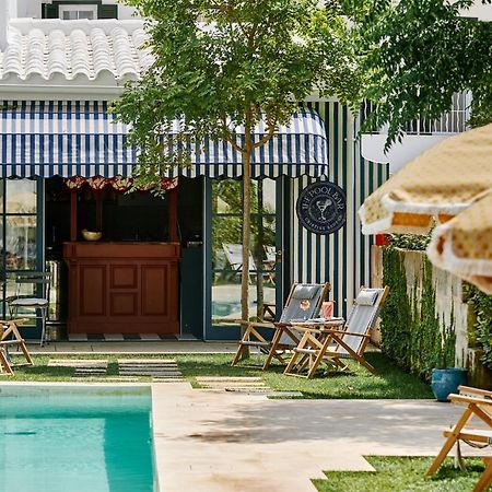 Cristine Bedfor Mahon Hotel ภายนอก รูปภาพ
