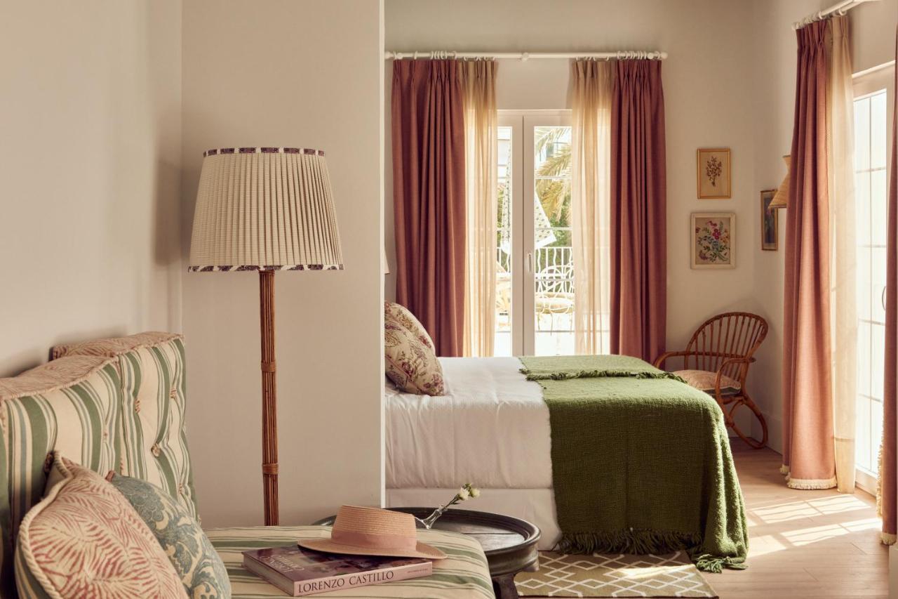 Cristine Bedfor Mahon Hotel ภายนอก รูปภาพ