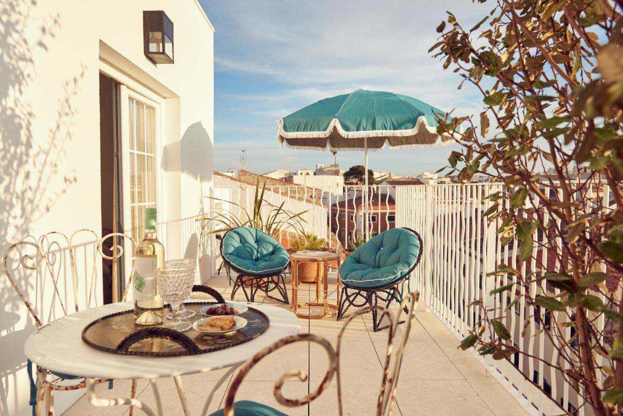 Cristine Bedfor Mahon Hotel ภายนอก รูปภาพ